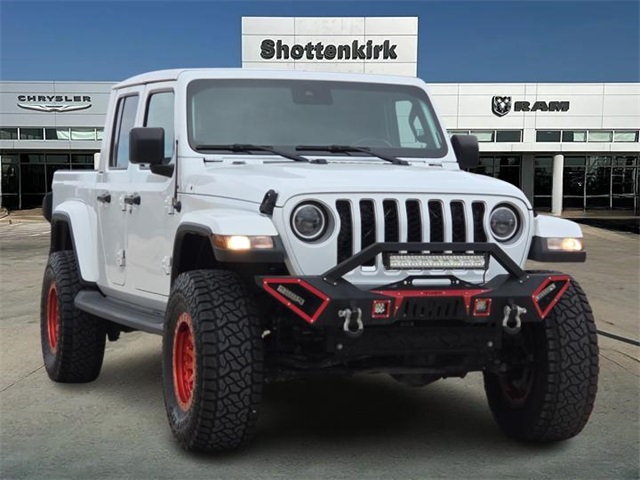2021 Jeep Gladiator Overland's photo
