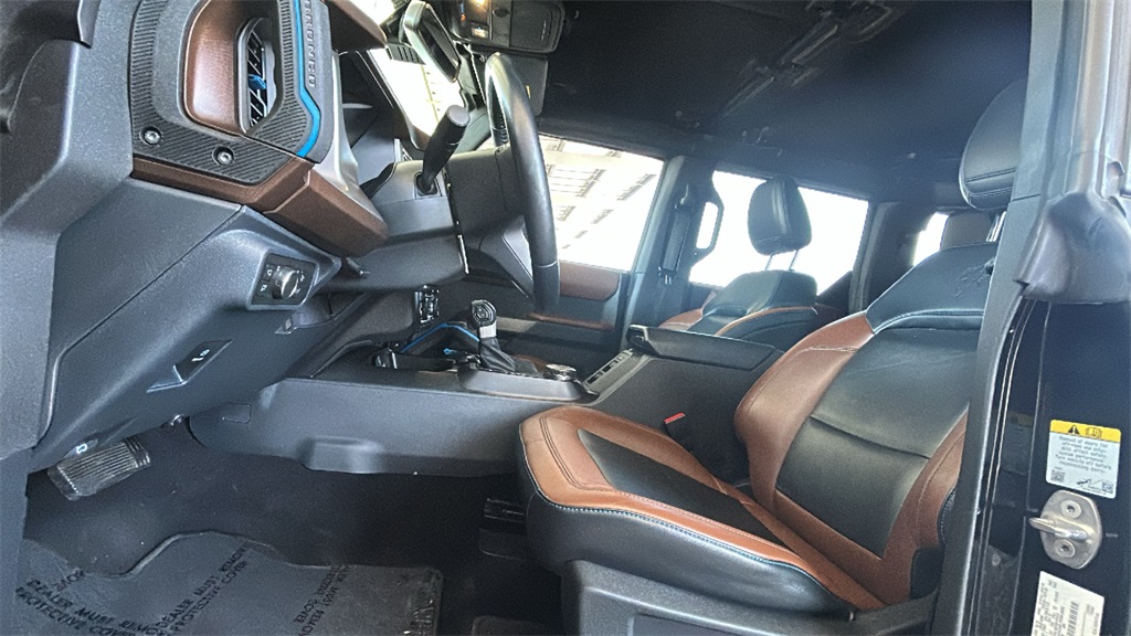 2022 Ford Bronco Outer Banks photo 15
