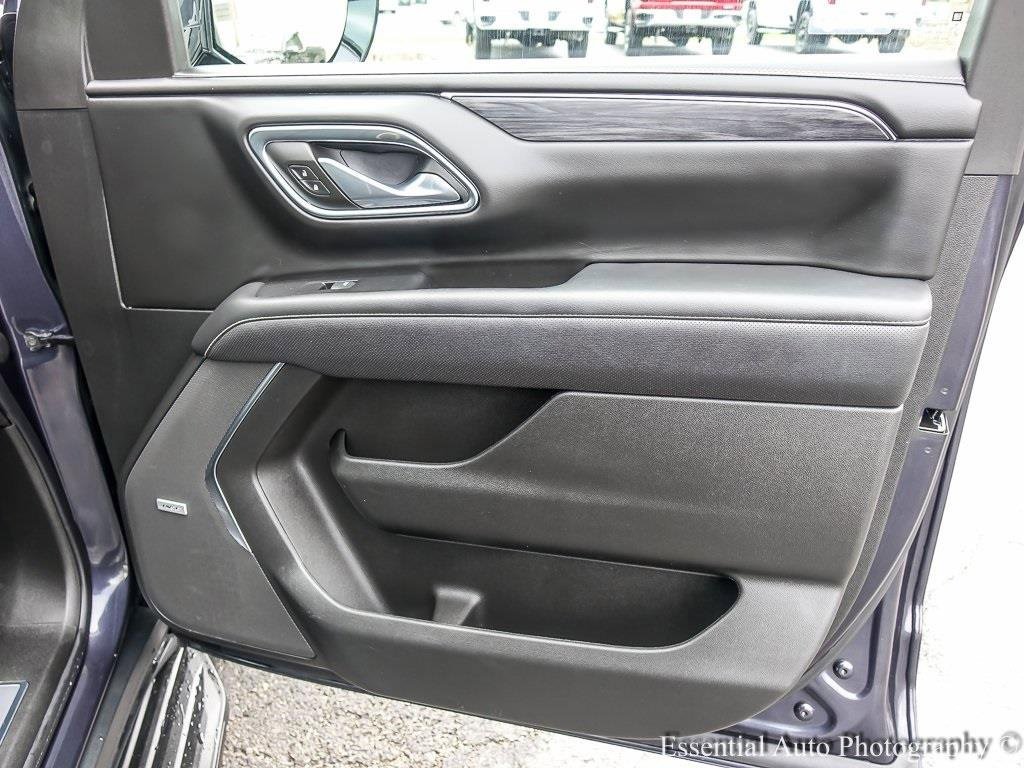 2023 GMC YUKON - Image 32