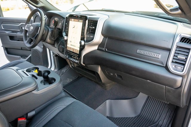 2025 Ram 2500 Big Horn photo 34