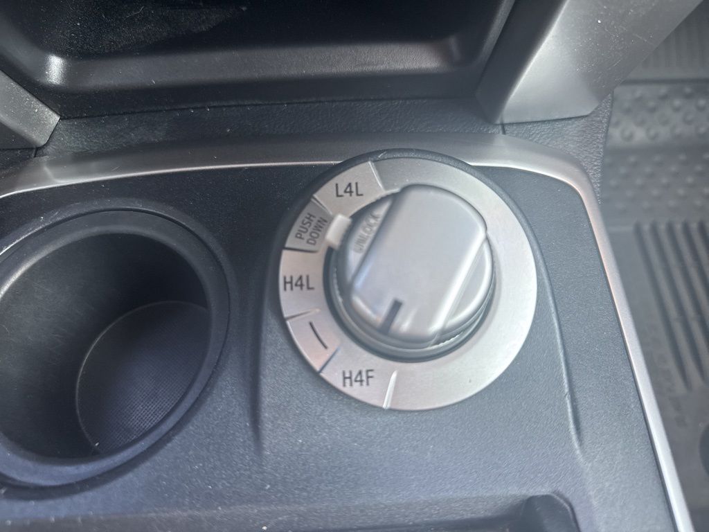 2019 Toyota 4Runner Limited photo 17