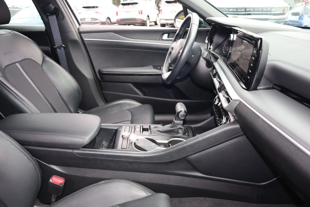 2023 Kia K5 GT-Line photo 26