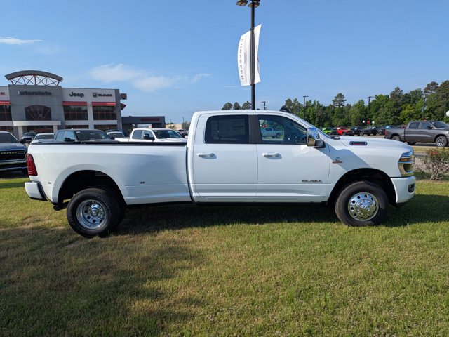 2025 Ram 3500 Laramie photo 7