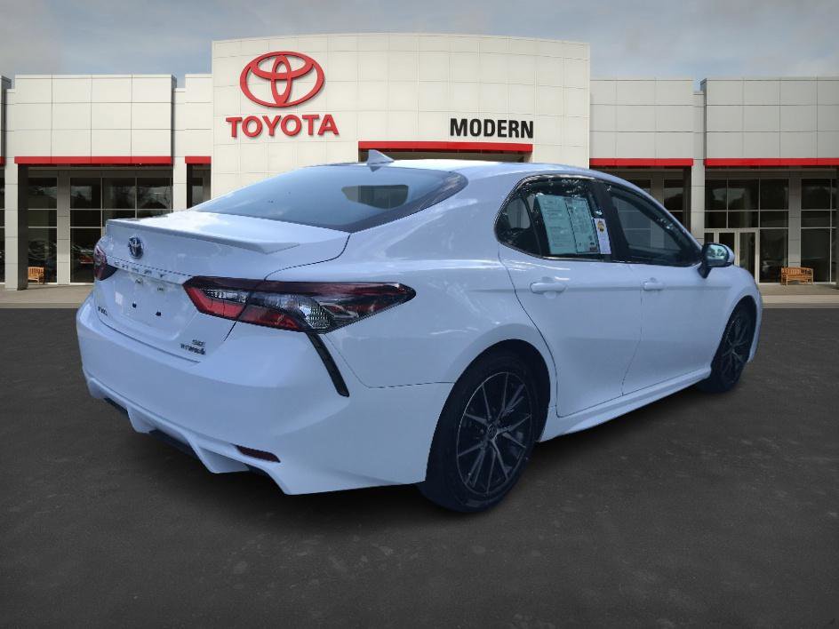 2024 Toyota Camry Hybrid SE photo 5