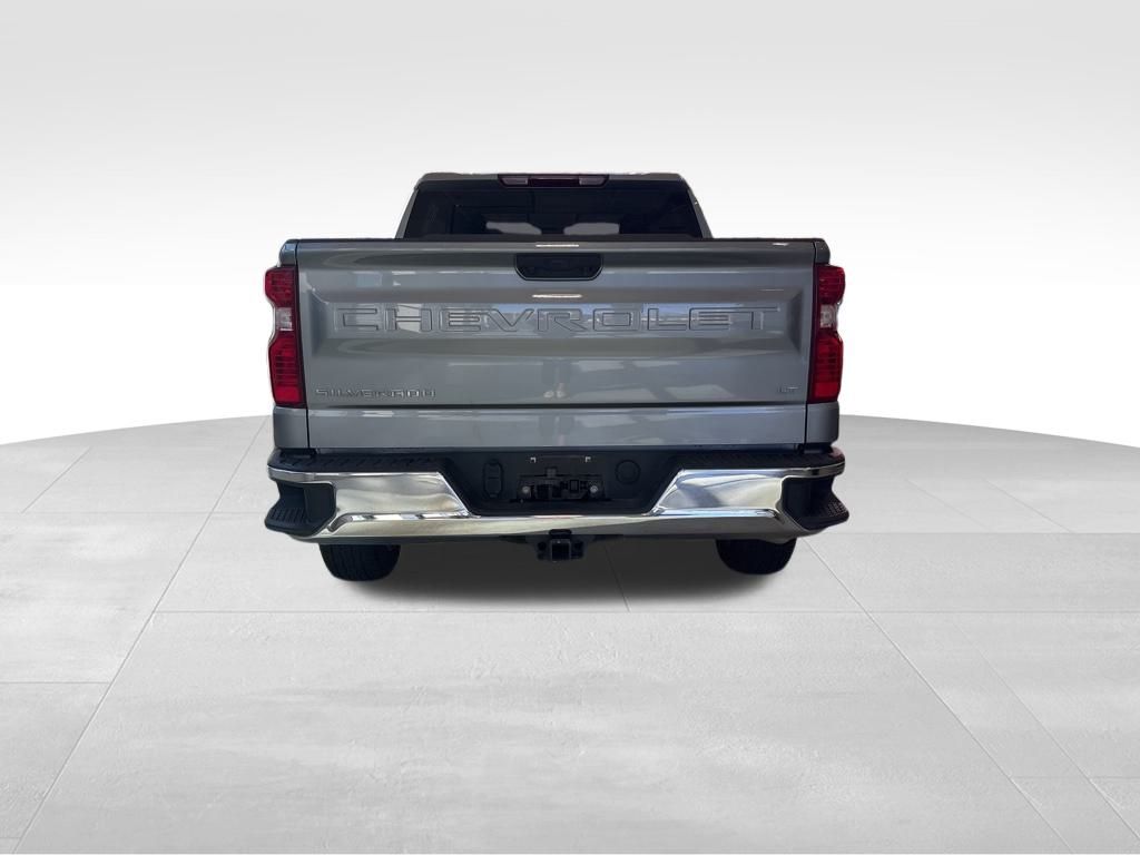 2025 Chevrolet Silverado 1500 LT photo 3