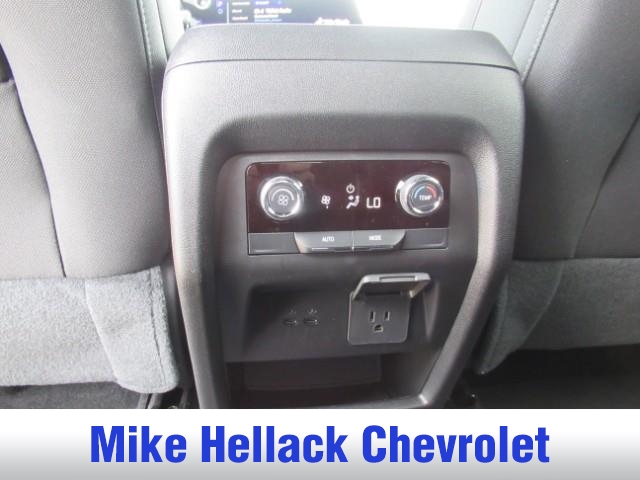 2025 Chevrolet Traverse photo 18