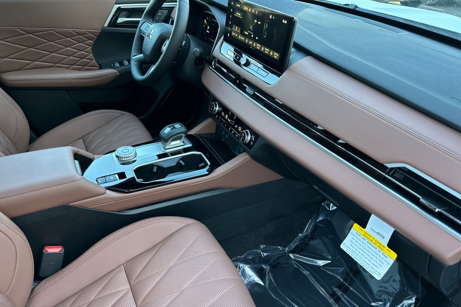 2025 Mitsubishi Outlander SEL photo 15