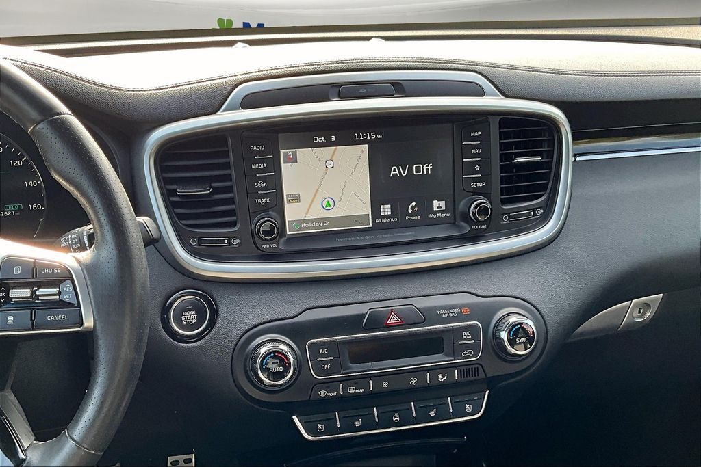 2019 Kia Sorento SX Limited photo 9