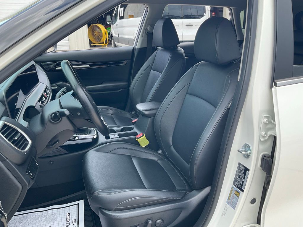 2024 Kia Seltos SX photo 12