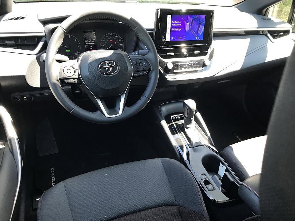 2024 Toyota Corolla XLE LE Premium SE photo 11