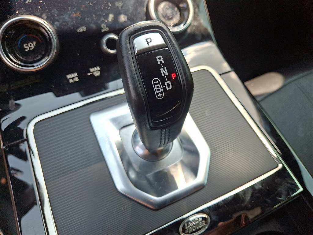 2022 Land Rover Range Rover Evoque R-Dynamic SE photo 21