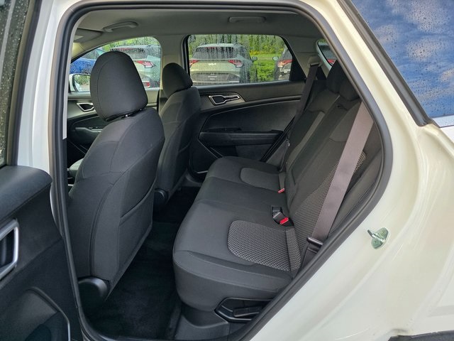 2023 Kia Sportage Hybrid LX photo 15