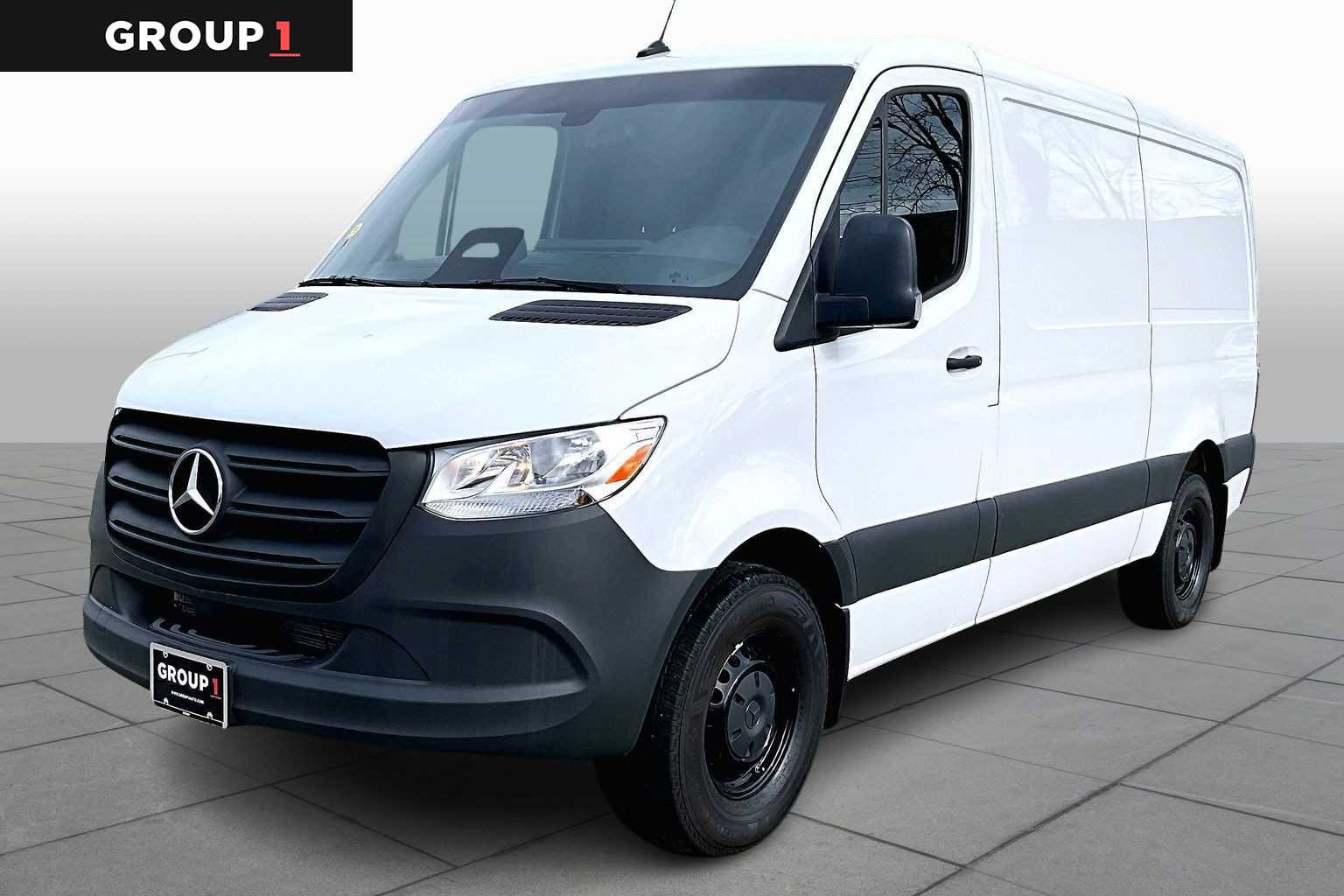 2025 Mercedes-Benz Sprinter Cargo Van Base's photo