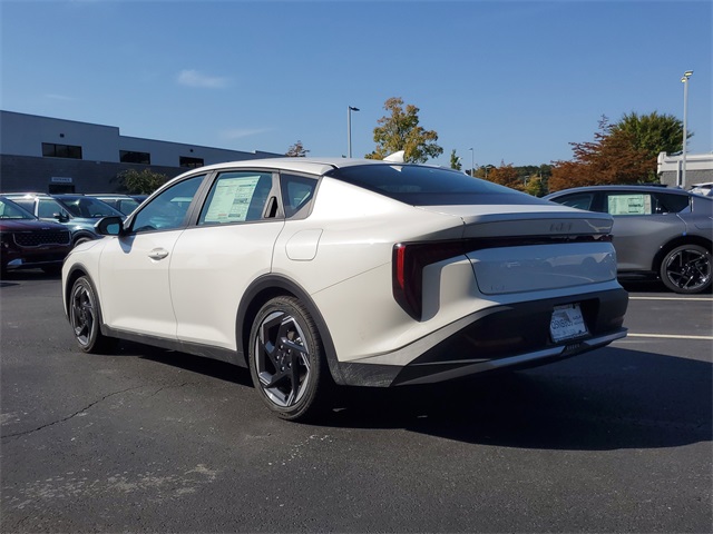 2025 Kia K4 EX photo 6