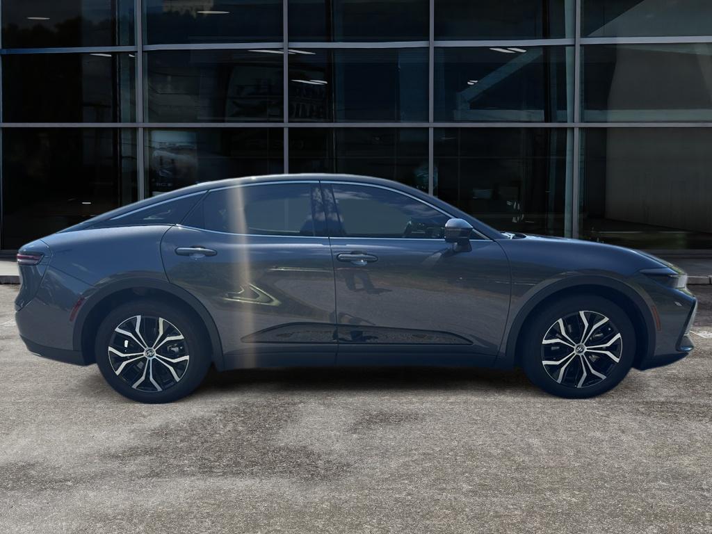 2023 Toyota Crown Limited photo 4