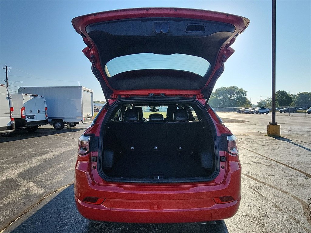 2022 Jeep Compass Red Edition photo 21