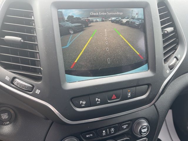 2023 Jeep Cherokee Altitude photo 19