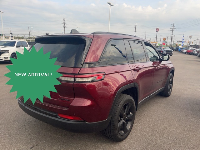 2023 Jeep Grand Cherokee Limited photo 7