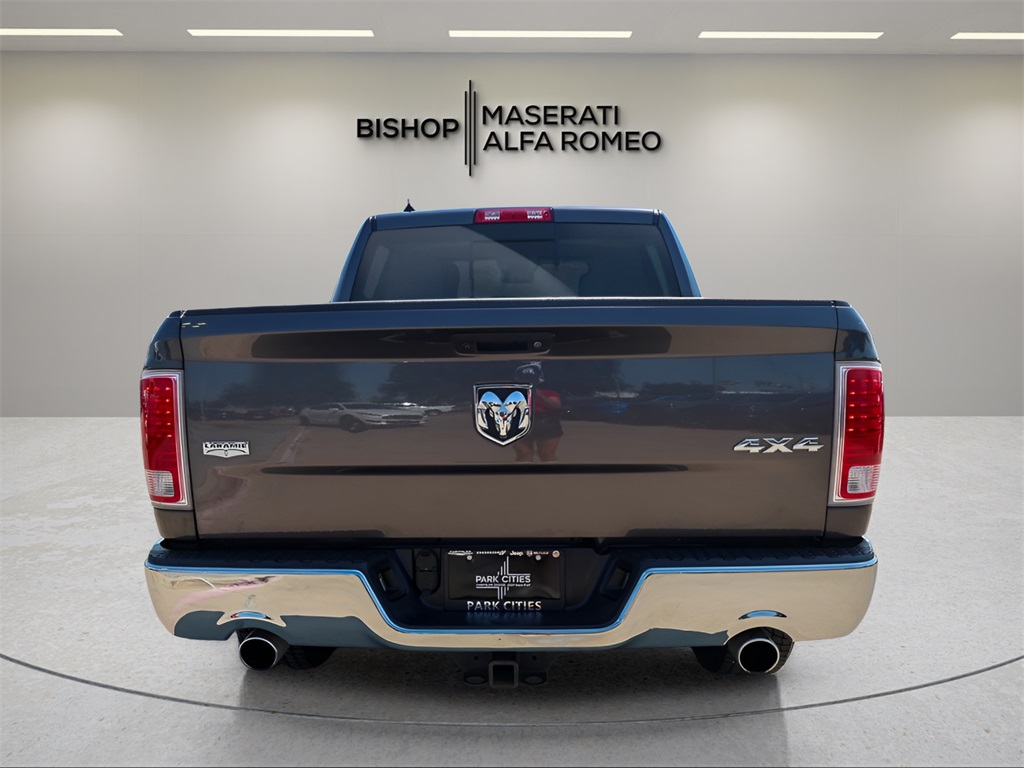 2017 Ram 1500 Laramie photo 3