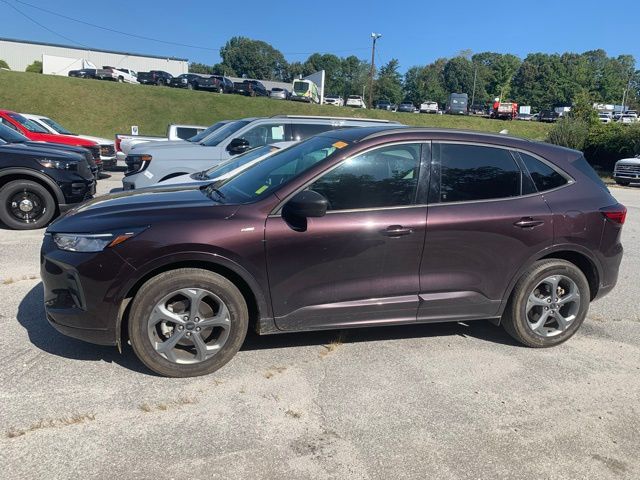 2023 Ford Escape ST-Line photo 7