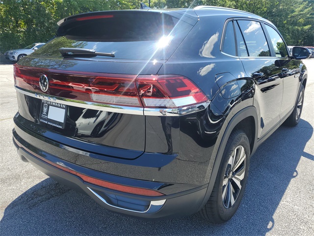 2026 Volkswagen Atlas Cross Sport SE photo 4