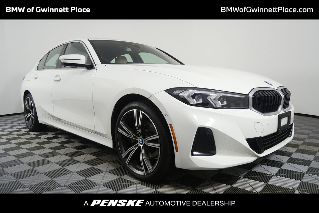 2024 BMW 3 Series 330i's photo