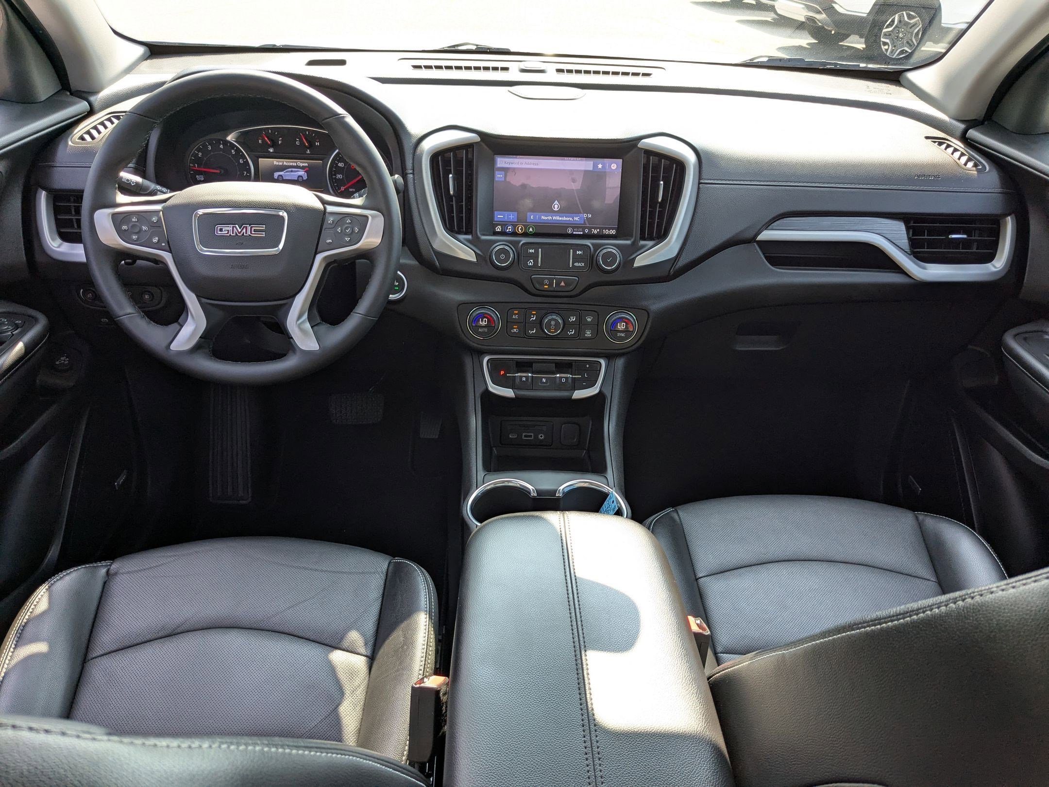 2024 Gmc Terrain SLT photo 28