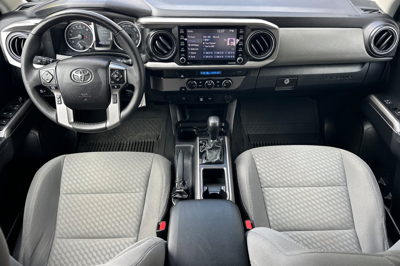 2022 Toyota Tacoma SR5 photo 12