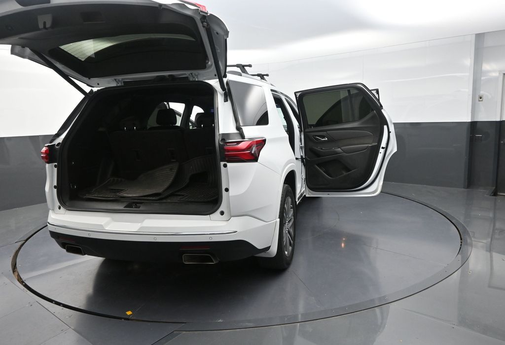 2023 Chevrolet Traverse High Country photo 30
