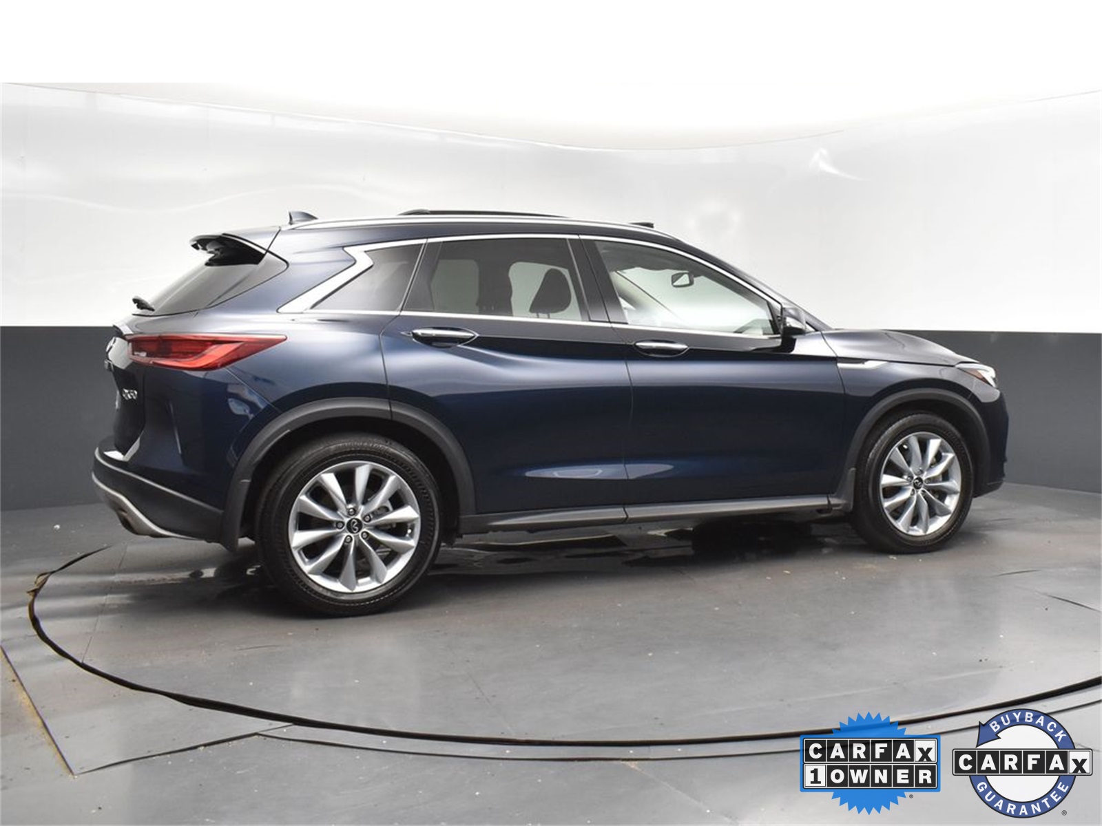 2022 Infiniti QX50 Luxe photo 4