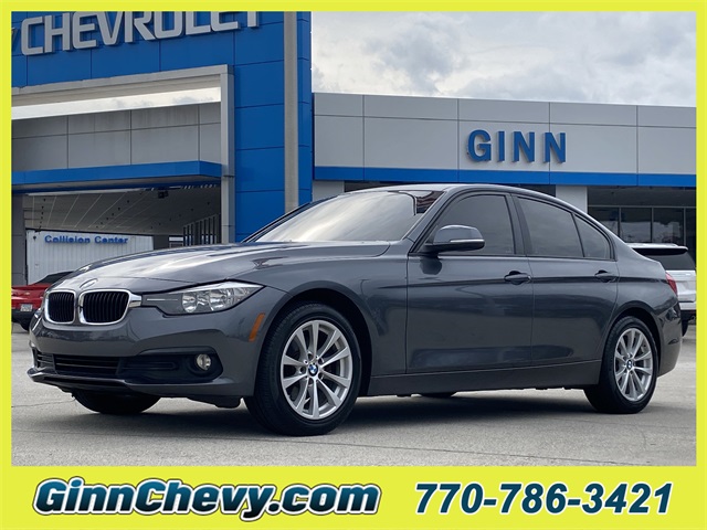 2017 BMW 3 Series 320i's photo