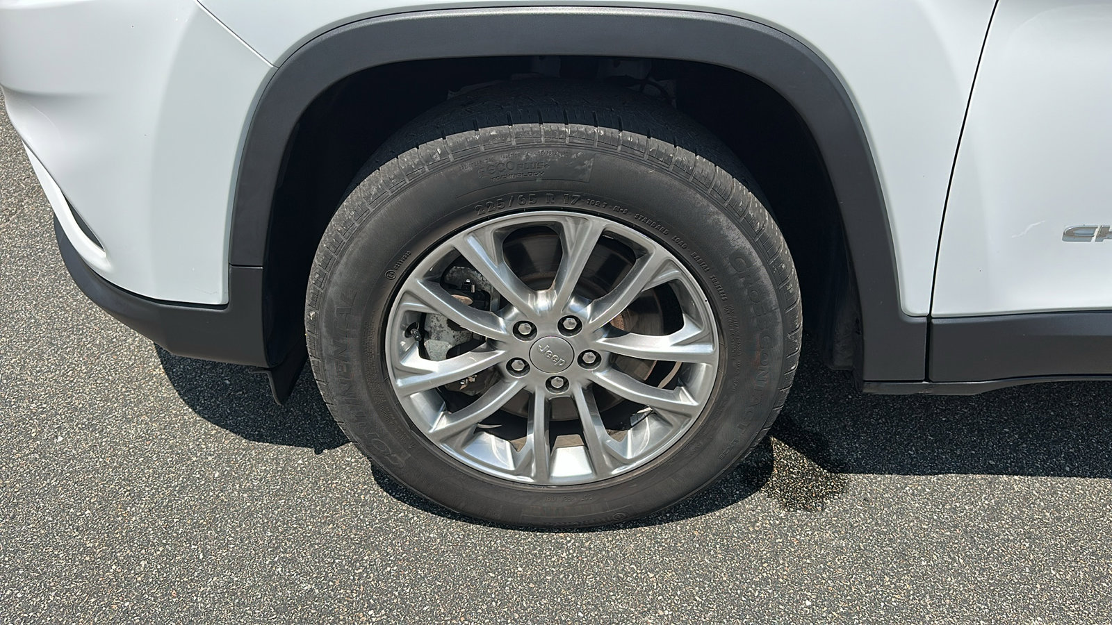 2021 Jeep Cherokee Latitude Lux photo 10