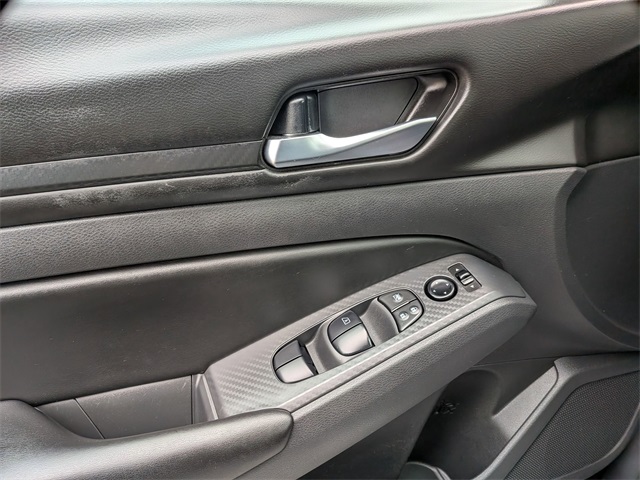 2021 Nissan Altima 2.5 S photo 11