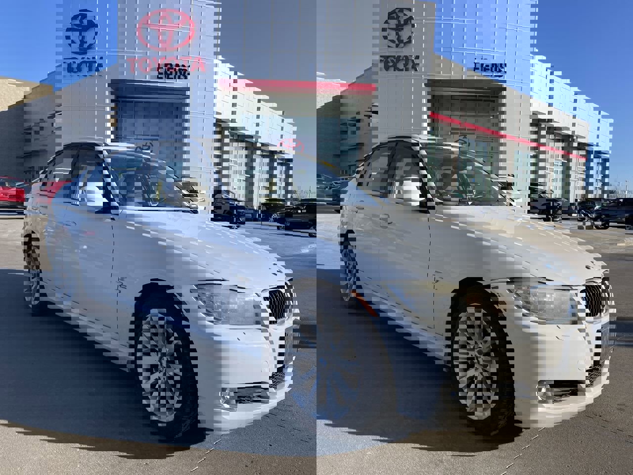 2011 BMW 3 Series 328i's photo