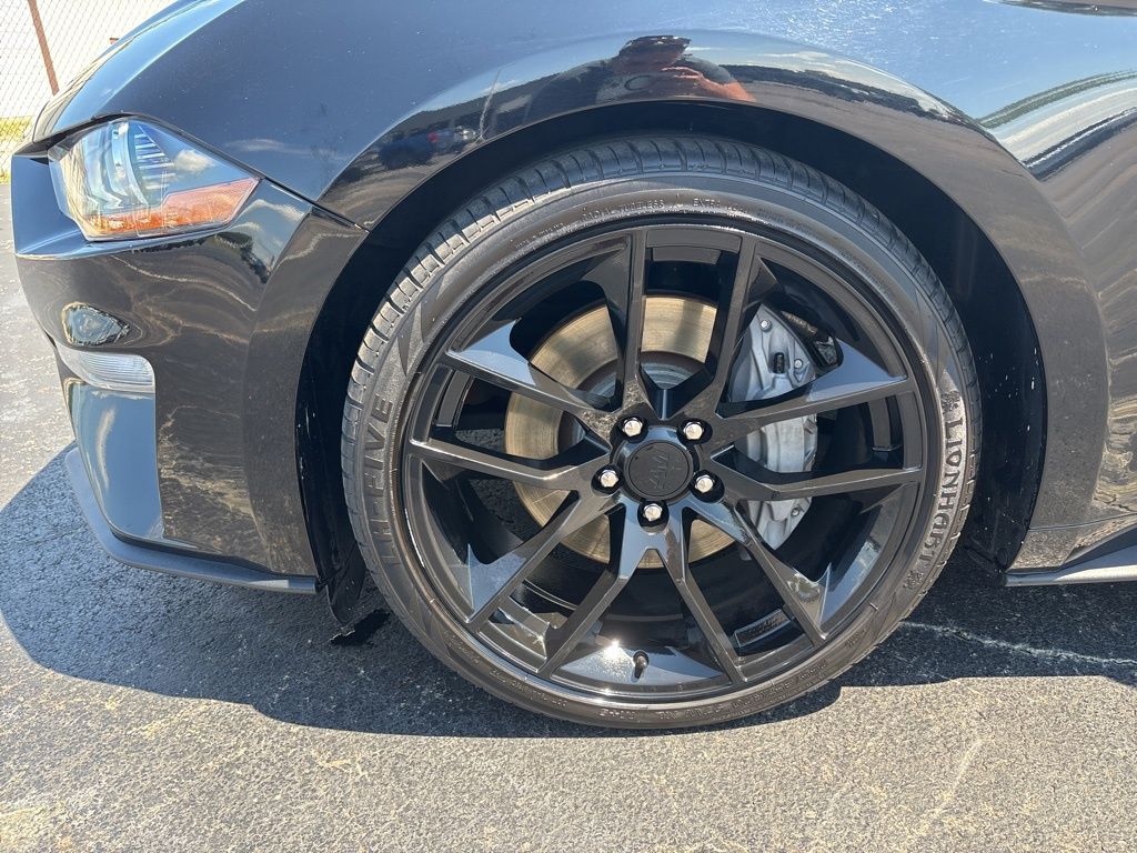 2021 Ford Mustang GT Premium photo 9