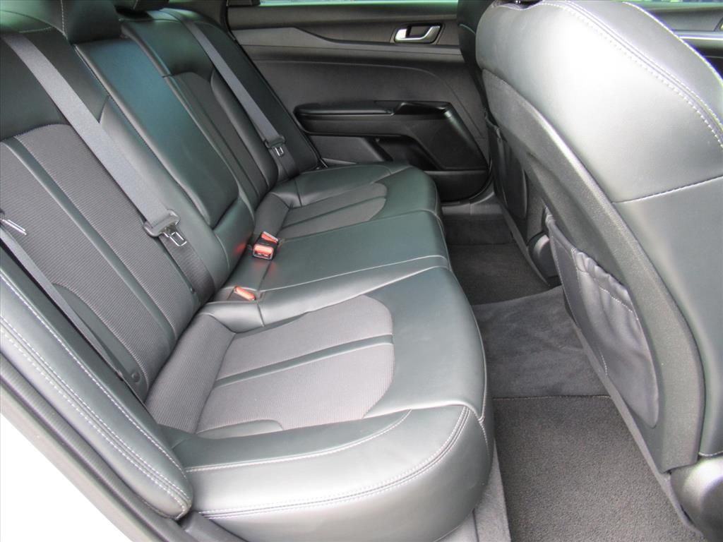 2022 Kia K5 GT-Line photo 28