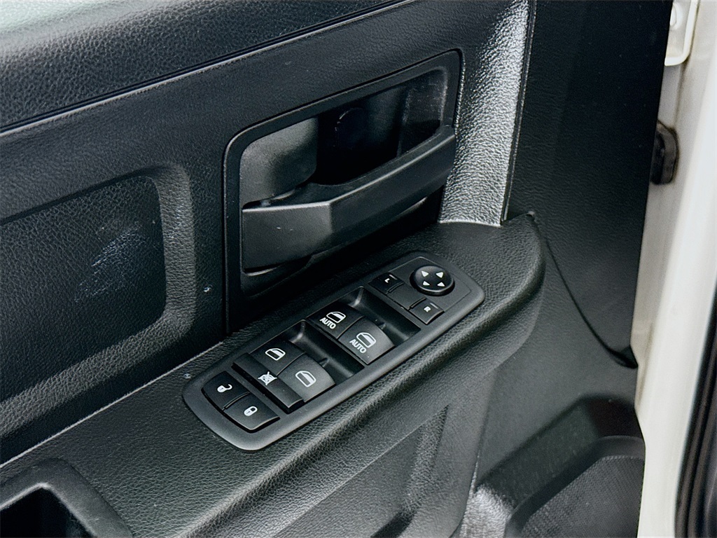 2019 Ram 1500 Classic Tradesman photo 18