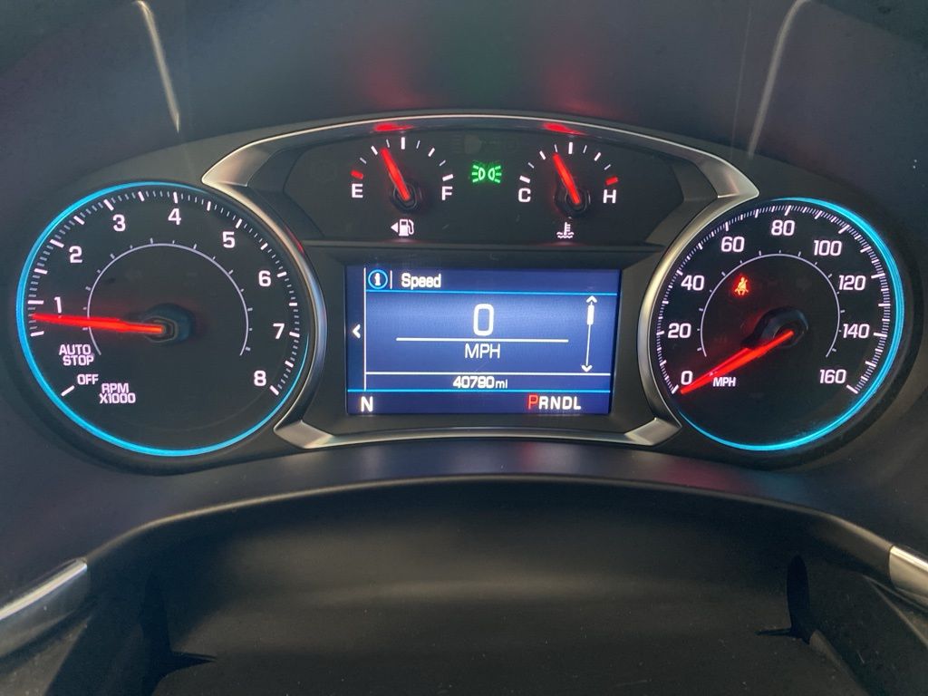 2024 Chevrolet Equinox LT photo 3