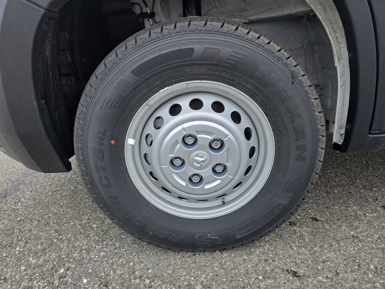 2025 Ram ProMaster 1500 Tradesman photo 3