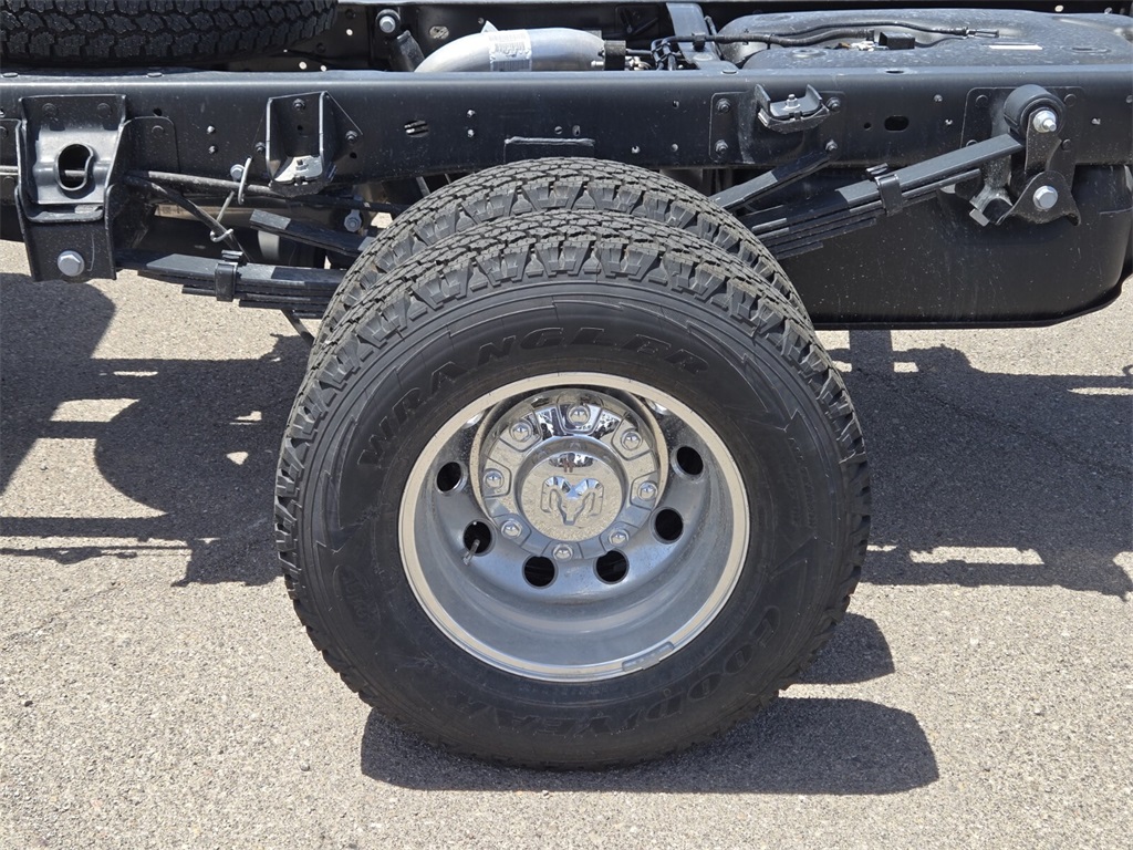2025 Ram 3500 Tradesman photo 5