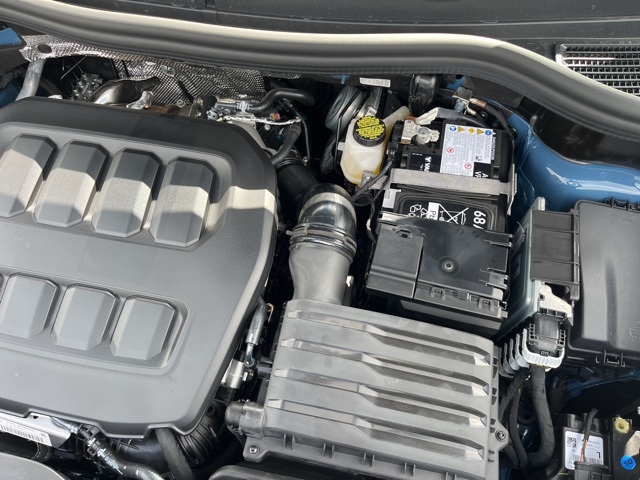2025 Volkswagen Tiguan SE photo 24