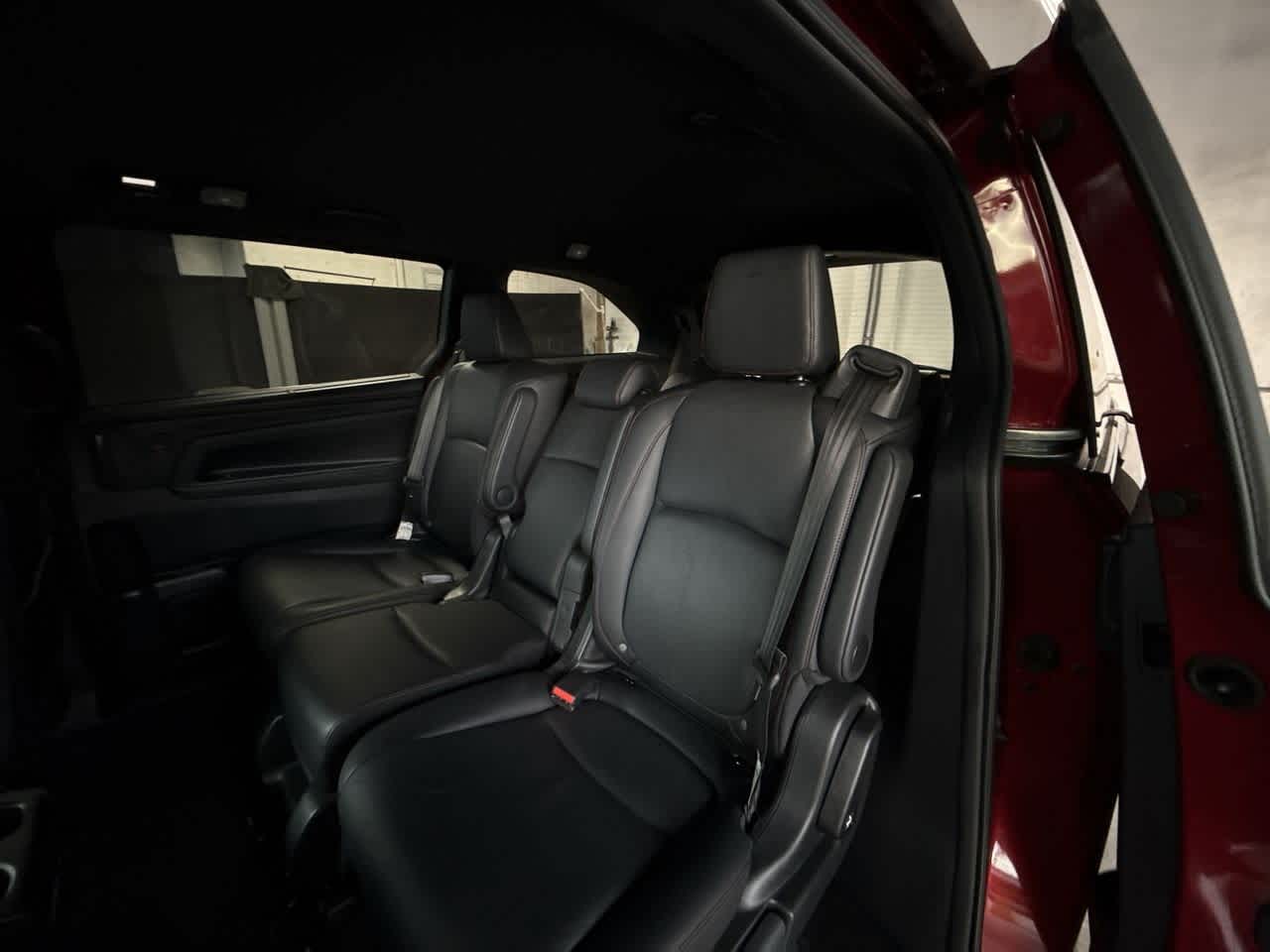 2025 Honda Odyssey photo 18