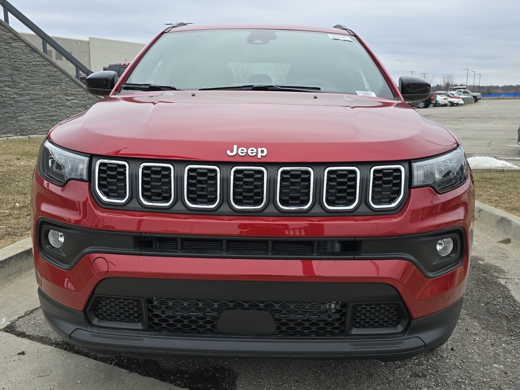 2025 Jeep Compass Latitude photo 4