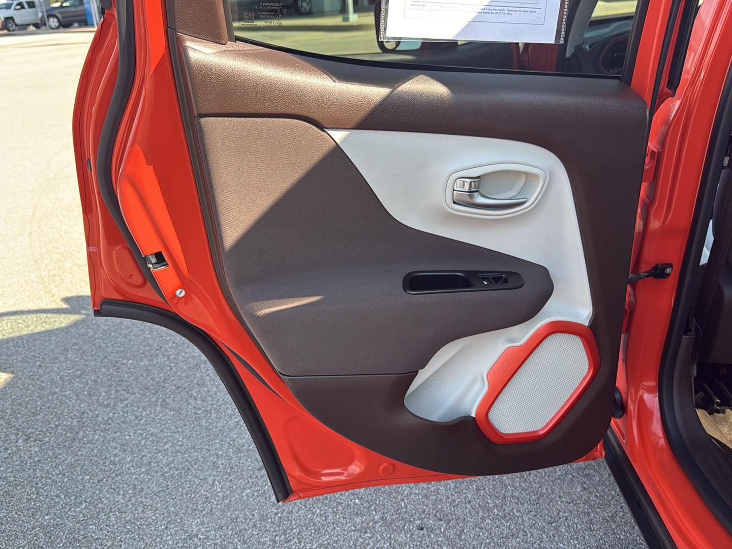 2015 Jeep Renegade Latitude photo 18