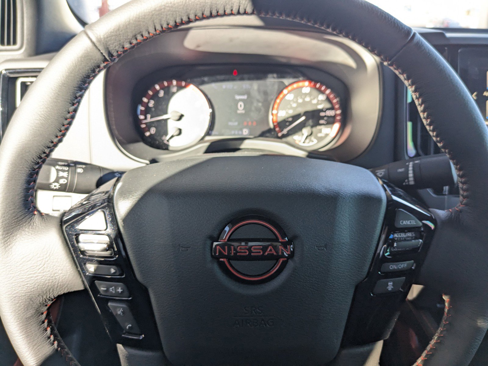 2025 Nissan Frontier Crew Cab PRO-X photo 22