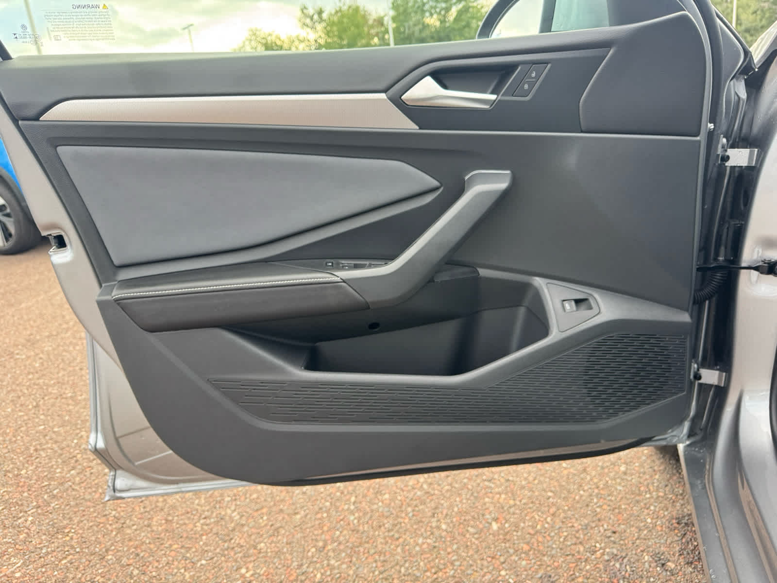 2025 Volkswagen Jetta SE photo 9