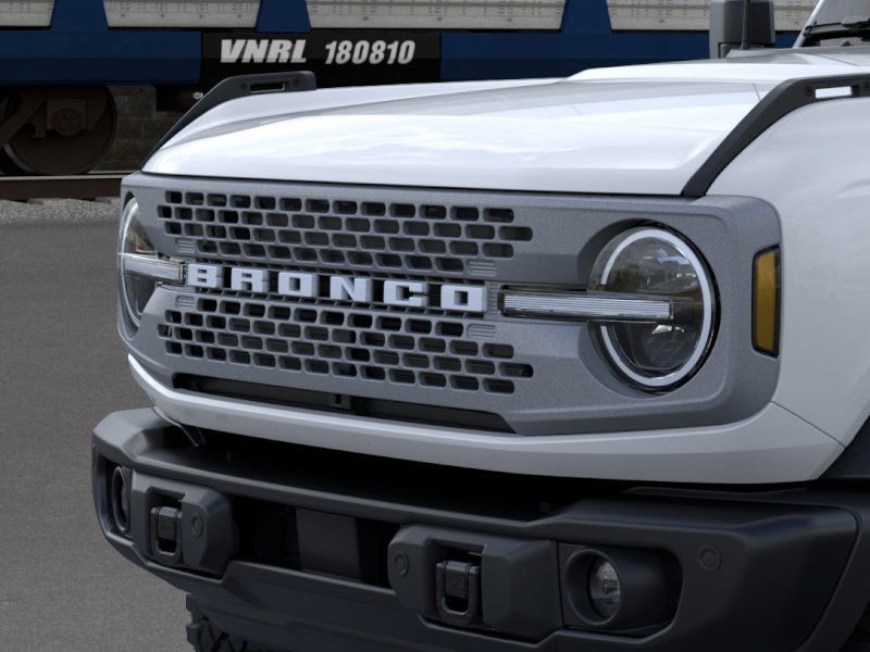 2025 Ford Bronco Badlands photo 16