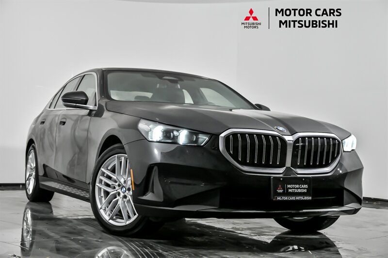 2024 BMW 5 Series 530i's photo