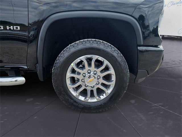 2025 Chevrolet Silverado 2500HD LT photo 9