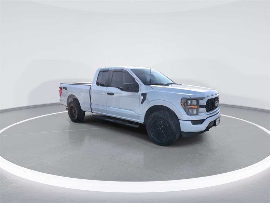 2023 Ford F-150 XL photo 2